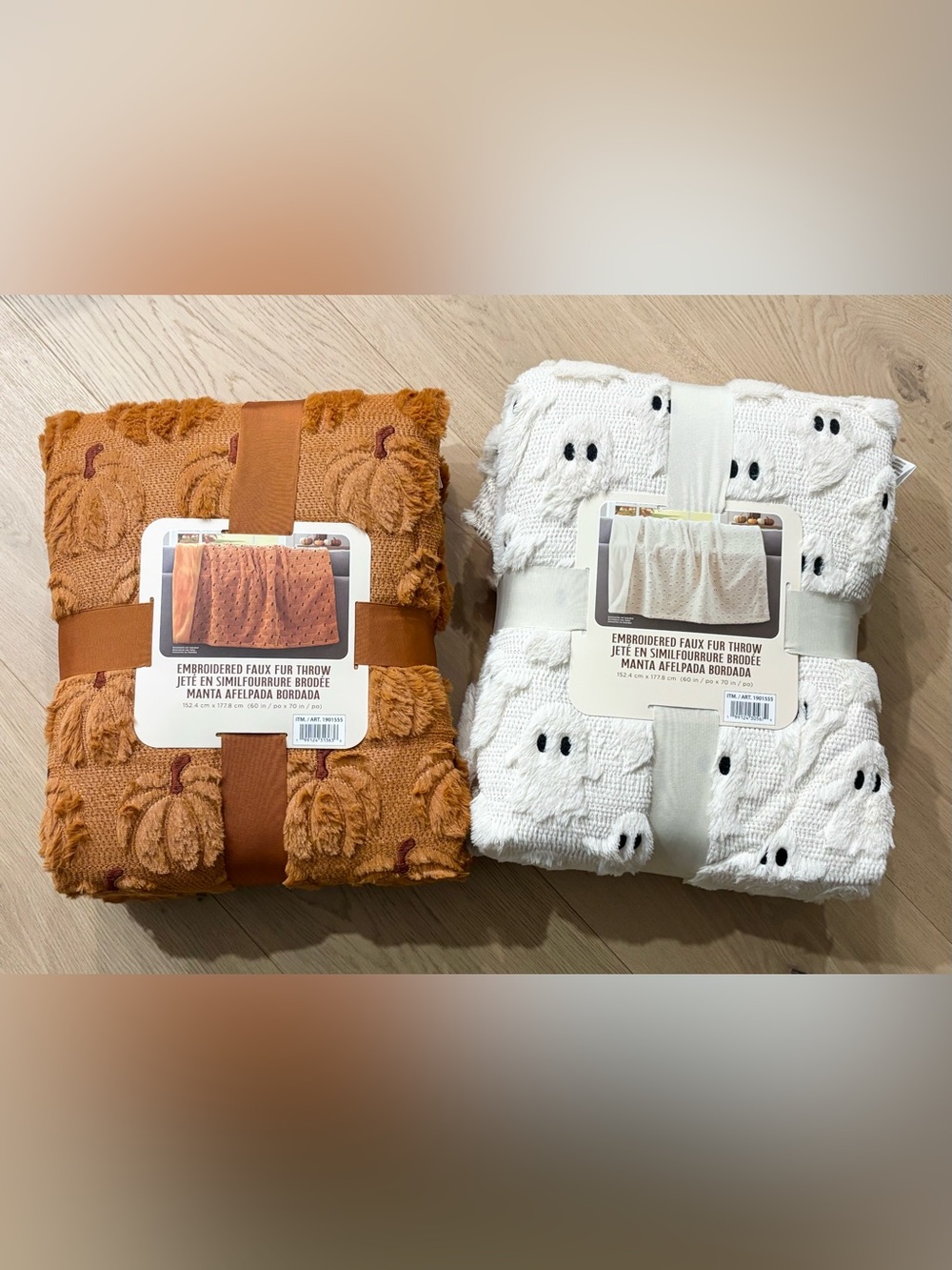 VIRAL TIK TOK COSTCO (2 Pc Set) FAUX FUR HALLOWEEN THROWS GHOST, PUMPKIN NWT